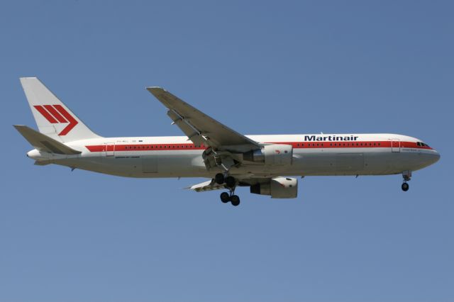 BOEING 767-300 (PH-MCL) - September 5, 2005 - arrived at Toronto