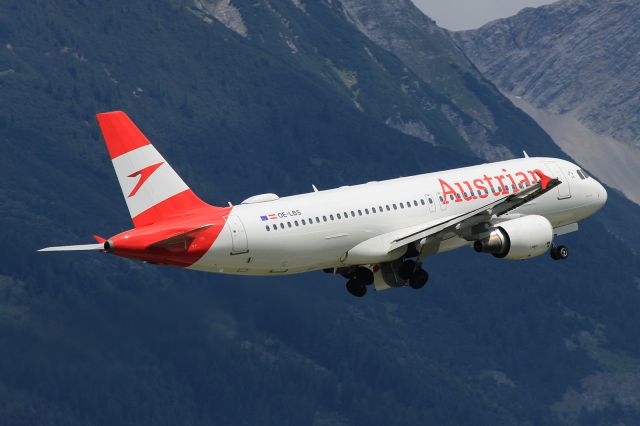 Airbus A320 (OE-LBS)