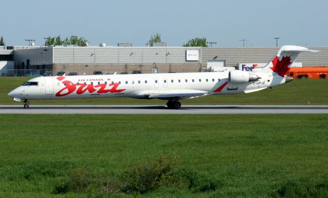 Canadair Regional Jet CRJ-900 (C-GPJZ)