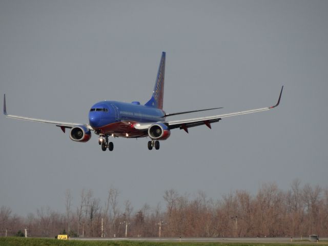 Boeing 737-700 (N736SA)