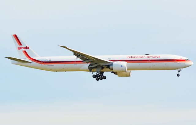 BOEING 777-300 (PK-GIK)