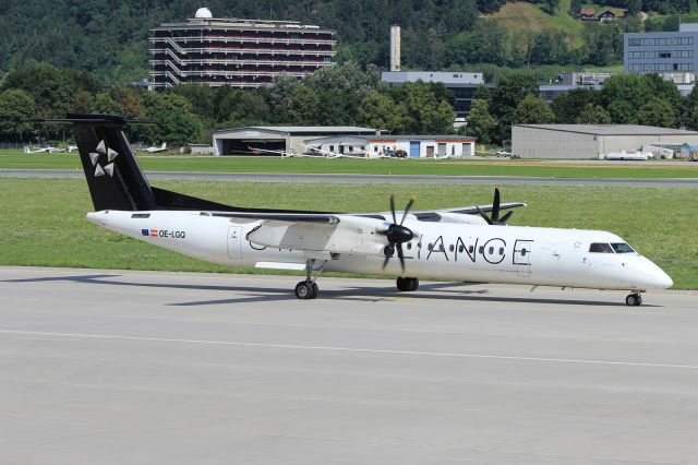 de Havilland Dash 8-400 (OE-LGQ)