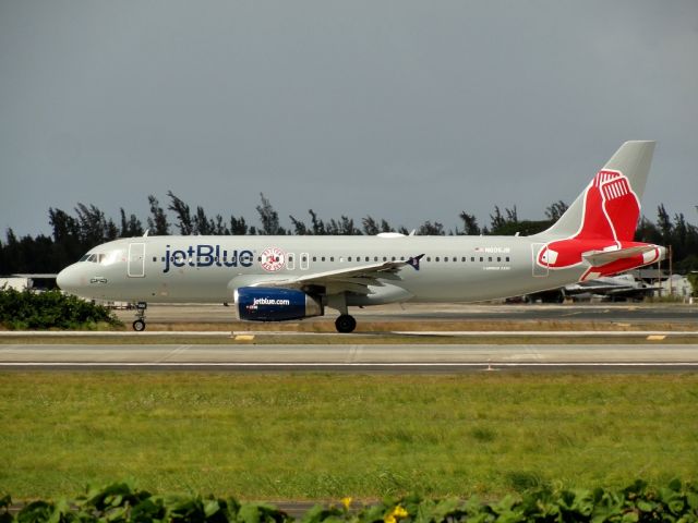 Airbus A320 (N605JB)