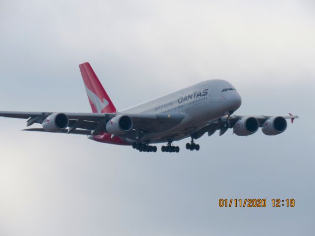 Airbus A380-800 (VH-OQB)