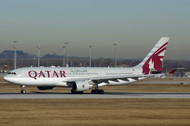Airbus A330-200 (A7-ACC)
