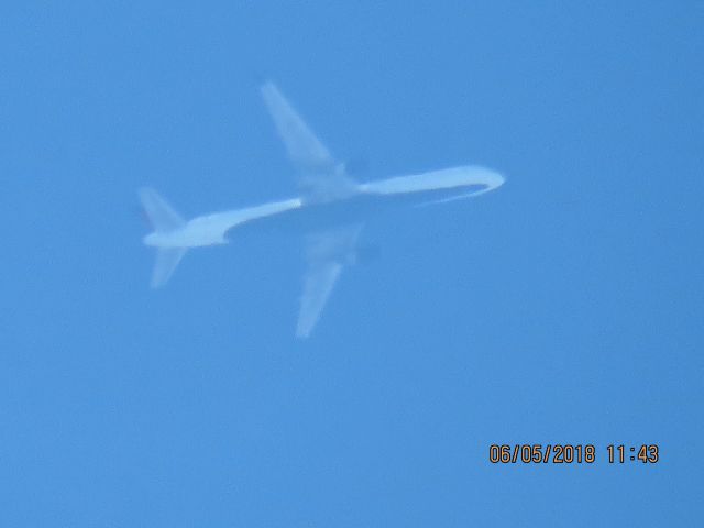 Boeing 757-200 (N6712B)