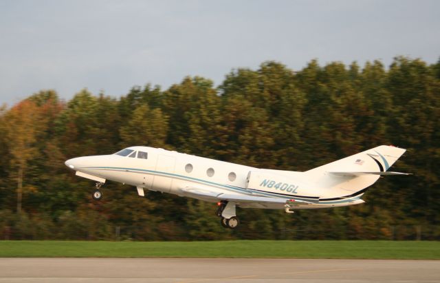 Dassault Falcon 10 (N840GL)