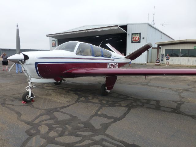 Beechcraft 35 Bonanza (N5713K)