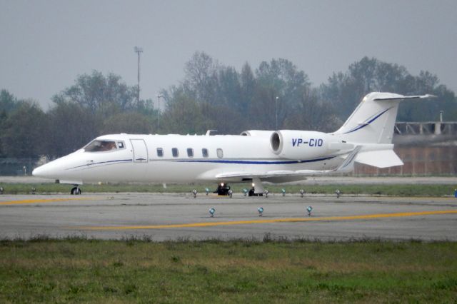 Learjet 60 (VP-CIO)