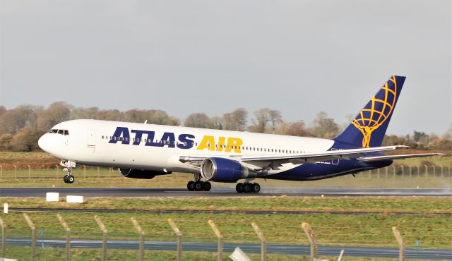 BOEING 767-300 (N640GT) - atlas air b767-3s1(er) n640gt dep shannon 15/11/20.