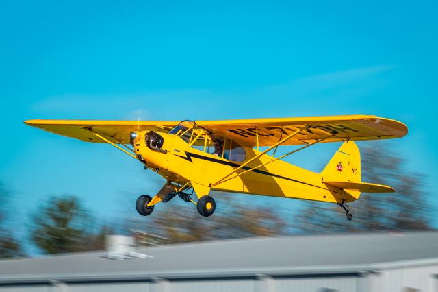 Piper NE Cub (N7170H) - Piper Cub NC7170H taking off from KOQN (Brandywine)