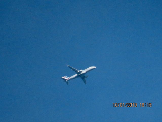 Embraer 175 (N283NN)