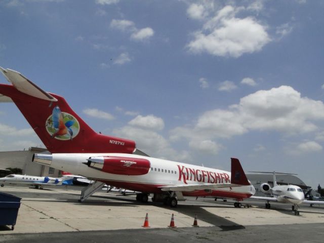 Boeing 727-100 (N727VJ)