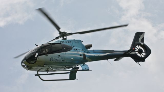 Eurocopter EC-130 (PR-HVB)