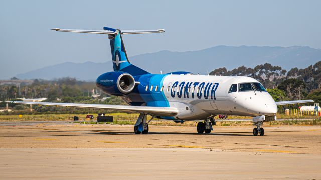 Embraer ERJ-135 (N27512)