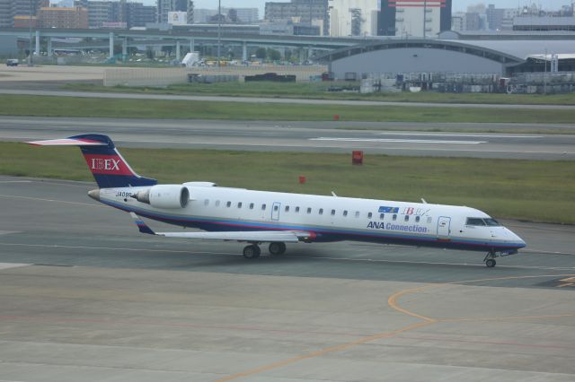 Canadair Regional Jet CRJ-700 (JA09RJ)