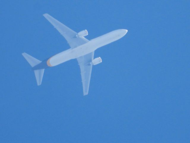 BOEING 767-300 (N376UP) - UPS2916br /SDF-LGBbr /04/26/22