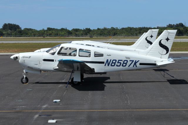 Piper Cherokee Arrow (N8587K) - 13/05/2022: A Piper Arrow 3 on the ramp of Skyborne Airline Academy.