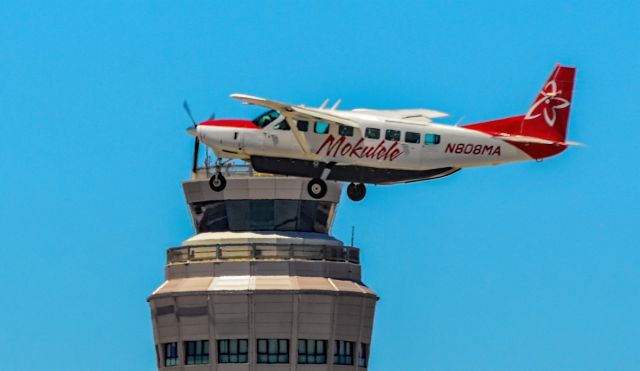 Cessna Caravan (N808MA) - N808MA Mokulele Airlines Cessna 208B Grand Caravan s/n 208B2427 - Las Vegas - Harry Reid International Airport KLASbr /USA - Nevada July 3, 2022br /Photo: Tomás Del Coro