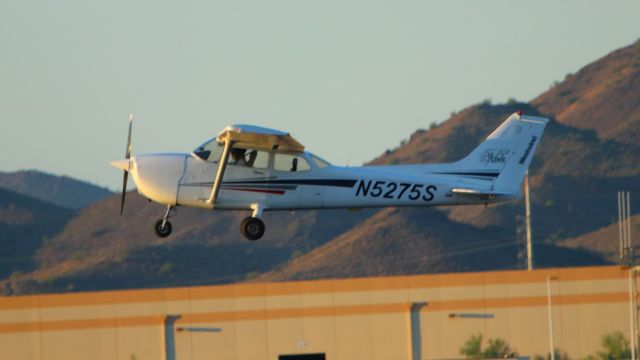 Cessna Skyhawk (N5275S)