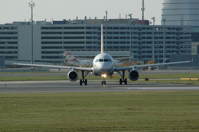 Airbus A320 (D-AGWG)