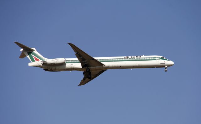 McDonnell Douglas MD-80 (I-DANU) - The name of this airplane is "Trapani"