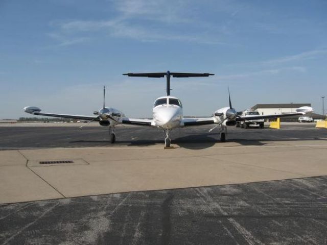 Piper Cheyenne 3 (N238PC) - West Memphis on Prison medical trip