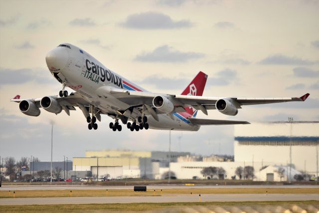 Boeing 747-400 (LX-TCV) - 23-R 01-06-22