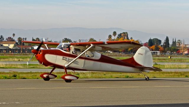 Cessna 170 (N1916C) - Locally-based Cessna 170 heading out for an early morning flight at Reid Hillview Airport, San Jose, CA.