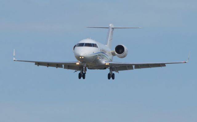 Canadair Challenger (TS-INV)