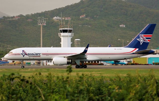 Boeing 757-200 (N17AJ)