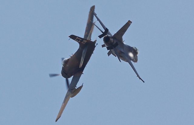 Douglas AD Skyraider (NX39606) - Heritage Flight break at the 2018 Dyess Big Country Air & Space Expo (please view in "Full" for best image quality)