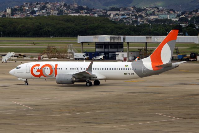 Boeing 737-700 (PS-GPN)