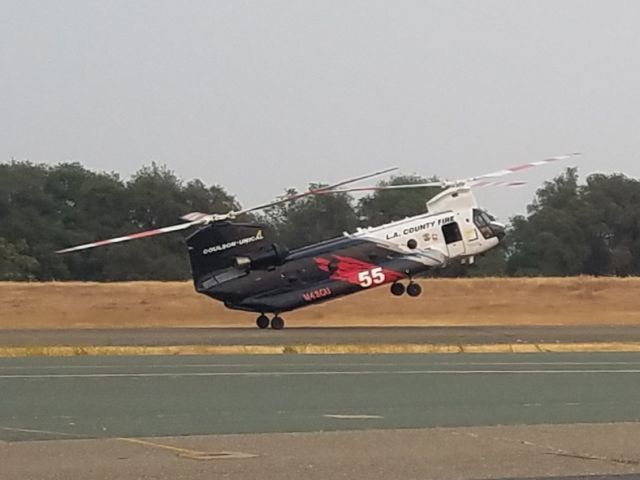 Boeing CH-47 Chinook (N43CU) - During Caldor Fire suppression duties. 