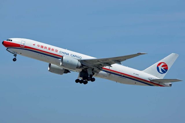 Boeing 777-200 (B-2083) - China Cargo Boeing 777-F6N B-2083 at LAX on May 3, 2016.