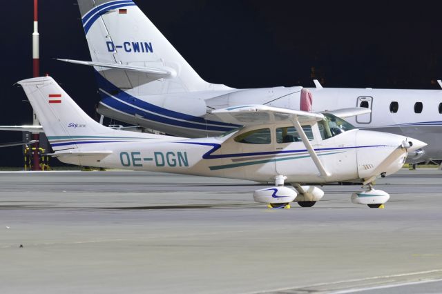 Cessna Skylane (OE-DGN)