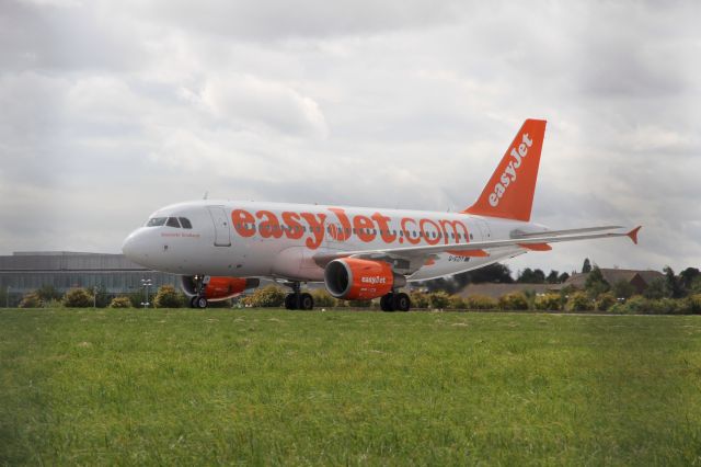 Airbus A320 (GEZYIT) - EasyJet Discover Scotland arriving at London Southend Airport