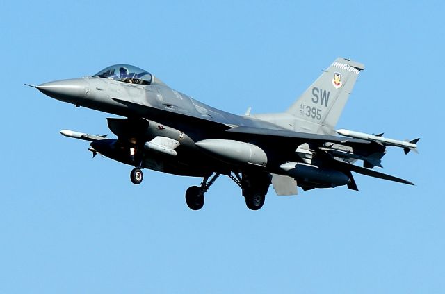 Lockheed F-16 Fighting Falcon (91-0395) - 'Beast 11'' with a flight of 4 leading the fourth wave of F-16 fighters from Shaw AFB