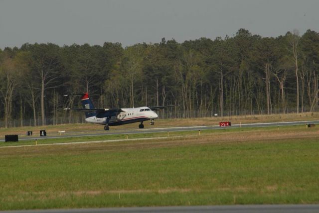 N810EX — - Dash 8 100 Service from PHL in the new USAirways Paint Scheme.