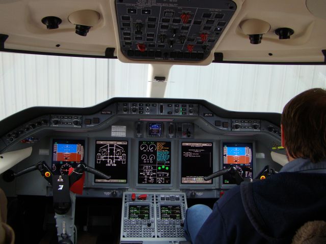 Hawker Beechcraft 4000 —