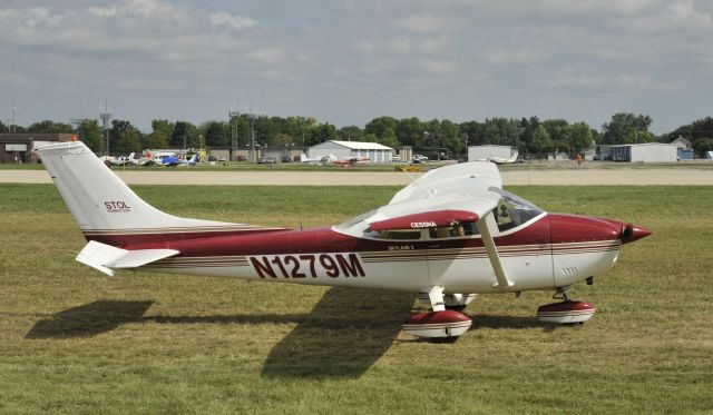 Cessna Skylane (N1279M) - Airventure 2017