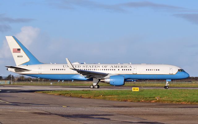 Boeing 757-200 (98-0001) - "sam174" usaf c-32a 98-0001 dep shannon 27/12/17.