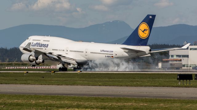 Boeing 747-400 (D-ABVS)