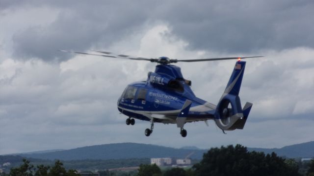 Aerospatiale Dauphin 2 (SA-365C) (N611LL)