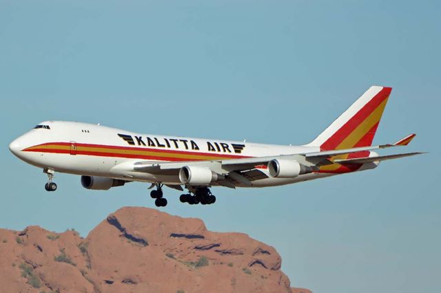 Boeing 747-400 (N782CK) - Kalitta Air 747-4HQF N782CK at Sky Harbor on December 12, 2019