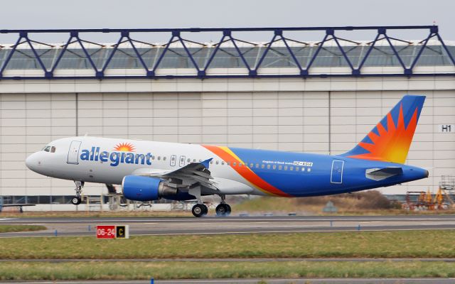 Airbus A320 (HZ-AS14) - allegiant air a320-214 hz-as14 (n261nv) landing at shannon 21/3/18.