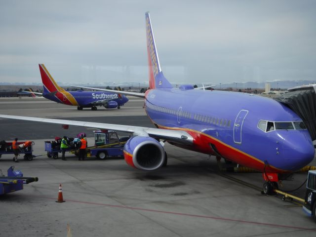 Boeing 737-700 — - Gate 17, Boise Idaho Airport
