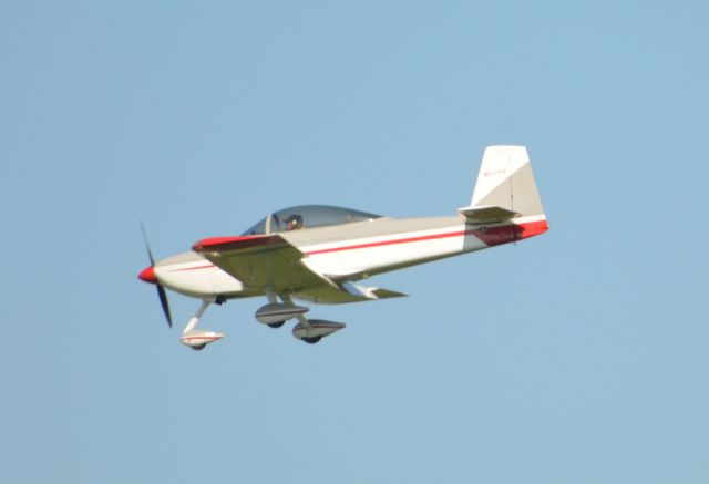 Vans RV-8 (N88YS) - Final approach to runway 36 at Airventure 2018.