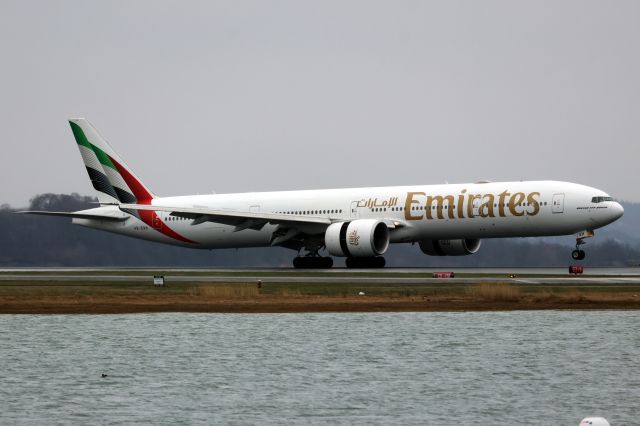 BOEING 777-300ER (A6-EQH) - New tail livery
