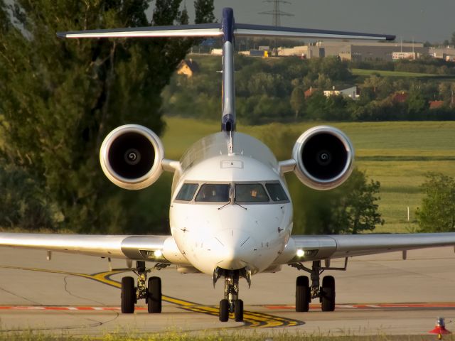 Canadair Regional Jet CRJ-200 (D-ACNK)